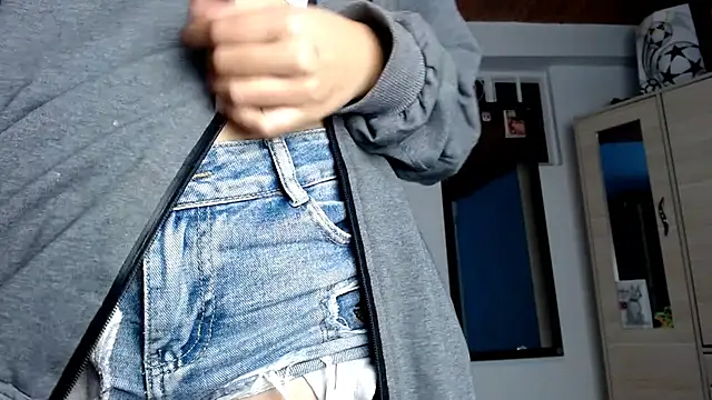 Snapshot of Nasty_019 chatting on December 12, 2024, 6:25 am Nasty 019 online show from December 12, 2024, 6:25 am