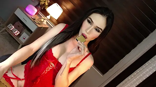 louren miles online show from March 20, 2025, 3:13 am