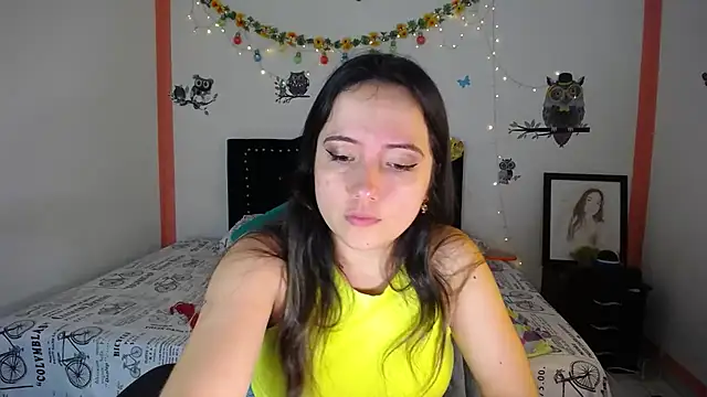 Snapshot of naughty_girl_4u chatting on March 19, 2025, 7:38 pm naughty girl 4u online show from March 19, 2025, 7:38 pm
