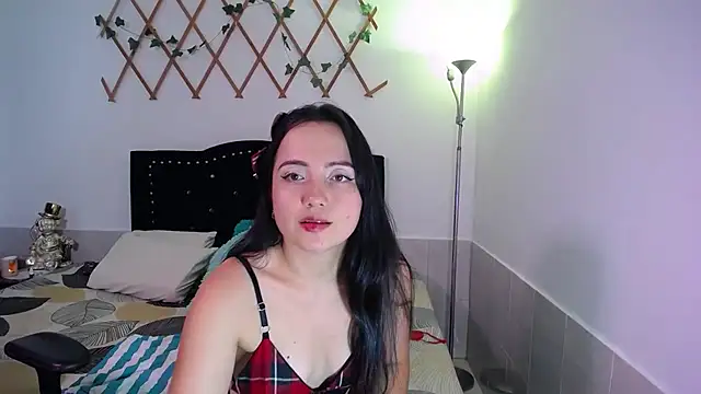 Snapshot of naughty_girl_4u chatting on October 31, 2025, 7:04 pm naughty girl 4u online show from October 31, 2025, 7:04 pm