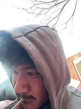 juniiorre online show from September 12, 2025, 6:57 am