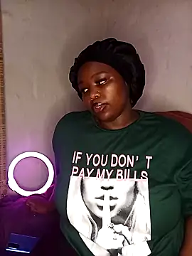 Snapshot of Aaaliyah445 chatting on December 22, 2024, 7:21 pm Aaaliyah445 online show from December 22, 2024, 7:21 pm