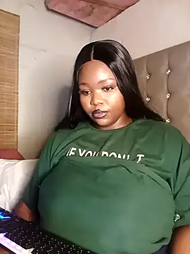 Snapshot of Aaaliyah445 chatting on September 14, 2025, 9:36 pm Aaaliyah445 online show from September 14, 2025, 9:36 pm