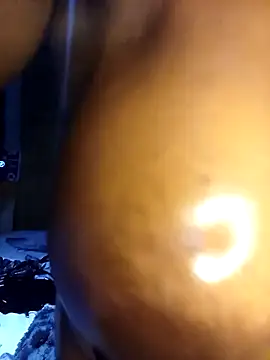 Snapshot of Aaaliyah445 chatting on November 22, 2025, 5:45 pm Aaaliyah445 online show from November 22, 2025, 5:45 pm