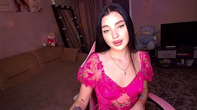   Malika   online show from September 15, 2025, 2:39 pm