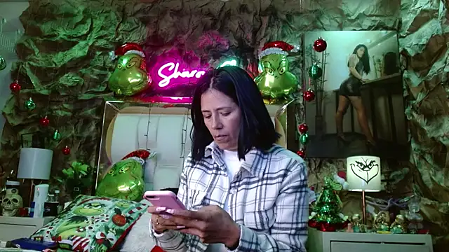 Snapshot of sharoon_cheerry chatting on December 26, 2024, 1:21 pm sharoon cheerry online show from December 26, 2024, 1:21 pm