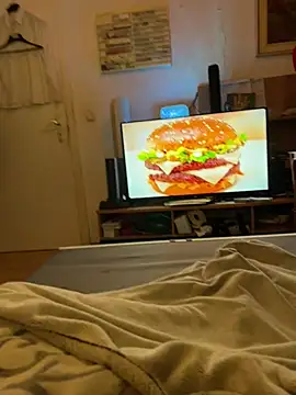 Snapshot of David19932908 chatting on January 29, 2025, 9:39 pm David19932908 online show from January 29, 2025, 9:39 pm