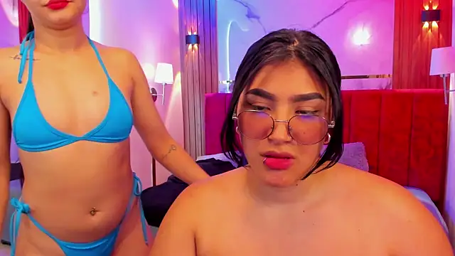 Snapshot of Afrodita-hott chatting on October 10, 2025, 4:17 pm Afrodita-hott online show from October 10, 2025, 4:17 pm