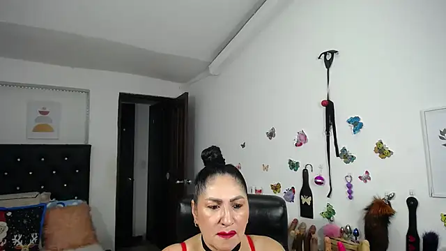 Snapshot of mature_bigboobs10 chatting on November 2, 2025, 3:53 am mature bigboobs10 online show from November 2, 2025, 3:53 am