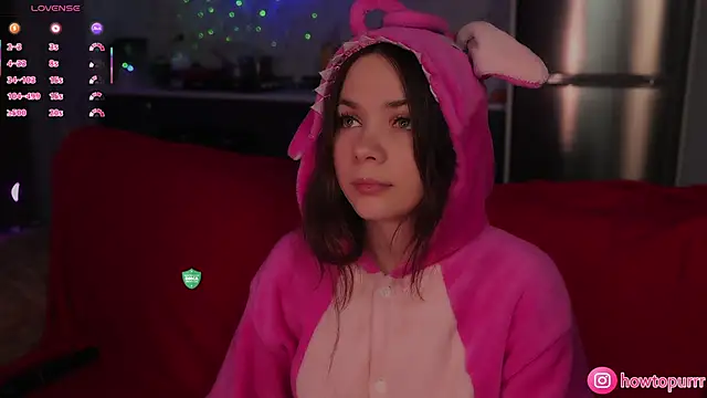 How2Meow online show from December 16, 2025, 5:07 pm