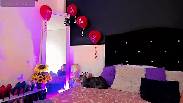 Snapshot of lesly_xx chatting on February 16, 2025, 1:14 am lesly xx online show from February 16, 2025, 1:14 am