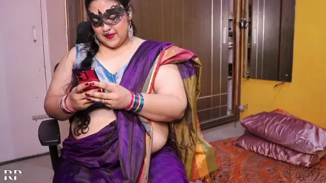 Snapshot of AgniPriya chatting on December 4, 2024, 5:33 pm AgniPriya online show from December 4, 2024, 5:33 pm