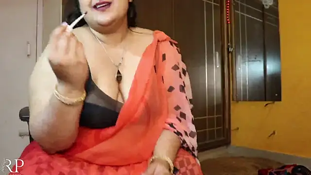 Snapshot of AgniPriya chatting on February 27, 2025, 9:58 pm AgniPriya online show from February 27, 2025, 9:58 pm