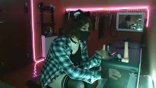 Snapshot of Ginny-the-bdsm-nympho chatting on March 9, 2025, 6:00 pm Ginny-the-bdsm-nympho online show from March 9, 2025, 6:00 pm