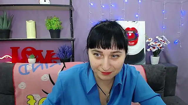 NinaFlawlees online show from March 11, 2025, 7:25 pm