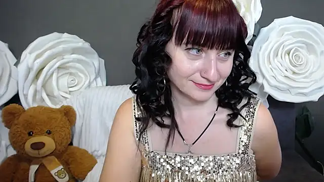 NinaFlawlees online show from October 12, 2025, 12:04 pm