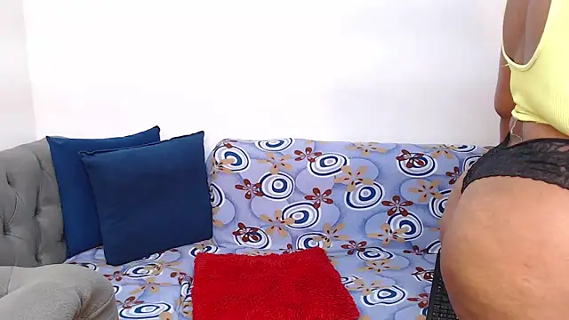 Snapshot of CanndyBrunett chatting on March 22, 2025, 8:37 pm CanndyBrunett online show from March 22, 2025, 8:37 pm