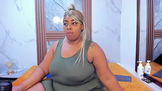 Snapshot of HannyMansonh chatting on February 23, 2025, 3:13 am HannyMansonh online show from February 23, 2025, 3:13 am