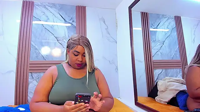 Snapshot of HannyMansonh chatting on February 23, 2025, 9:22 am HannyMansonh online show from February 23, 2025, 9:22 am