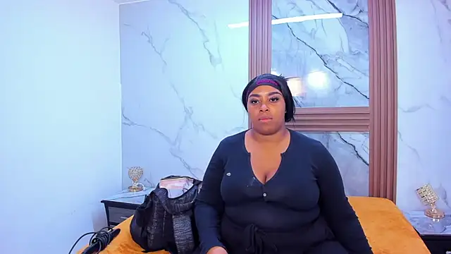 Snapshot of HannyMansonh chatting on March 14, 2025, 4:43 am HannyMansonh online show from March 14, 2025, 4:43 am