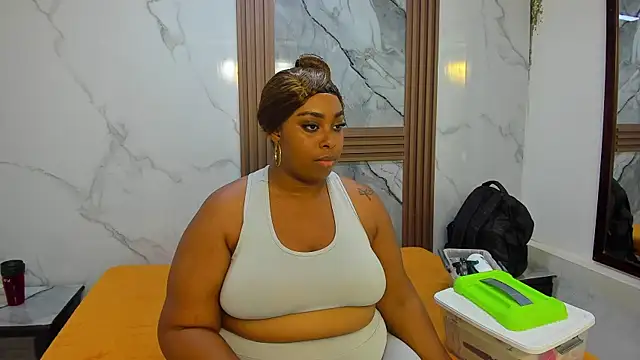 Snapshot of HannyMansonh chatting on March 22, 2025, 3:30 am HannyMansonh online show from March 22, 2025, 3:30 am