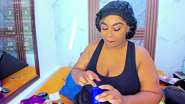 Snapshot of HannyMansonh chatting on October 15, 2025, 3:50 am HannyMansonh online show from October 15, 2025, 3:50 am