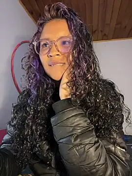 Hathorlove online show from February 27, 2025, 2:32 am