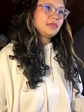 Hathorlove online show from October 2, 2025, 6:31 am