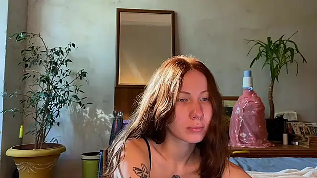 elfess online show from September 10, 2025, 7:52 am