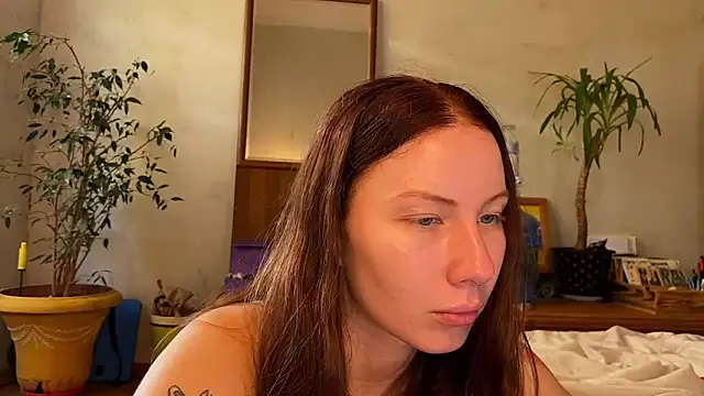 elfess online show from October 9, 2025, 7:28 am