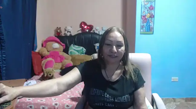 Snapshot of milfeddy_ chatting on February 18, 2025, 12:04 am milfeddy online show from February 18, 2025, 12:04 am