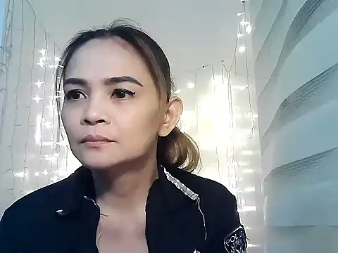 Kisses-13 online show from December 12, 2024, 2:33 pm