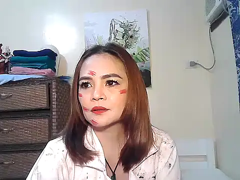 Kisses-13 online show from November 1, 2025, 2:08 pm