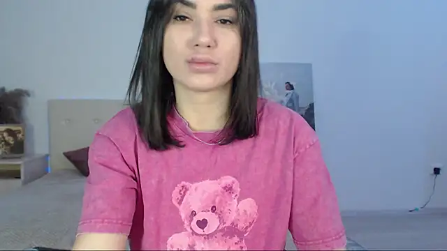 Snapshot of RoxannePure chatting on January 19, 2025, 2:04 am RoxannePure online show from January 19, 2025, 2:04 am