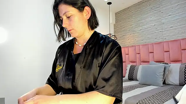 Snapshot of SarahDeyvis chatting on February 19, 2025, 4:22 pm SarahDeyvis online show from February 19, 2025, 4:22 pm