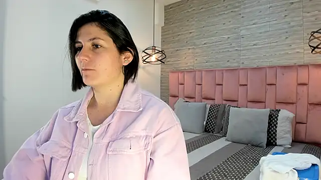 Snapshot of SarahDeyvis chatting on February 22, 2025, 1:46 pm SarahDeyvis online show from February 22, 2025, 1:46 pm