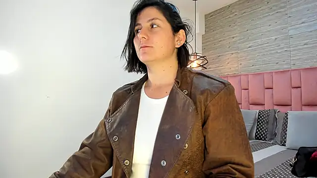 Snapshot of SarahDeyvis chatting on February 27, 2025, 1:38 pm SarahDeyvis online show from February 27, 2025, 1:38 pm