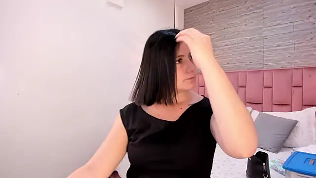 Snapshot of SarahDeyvis chatting on March 11, 2025, 5:13 pm SarahDeyvis online show from March 11, 2025, 5:13 pm