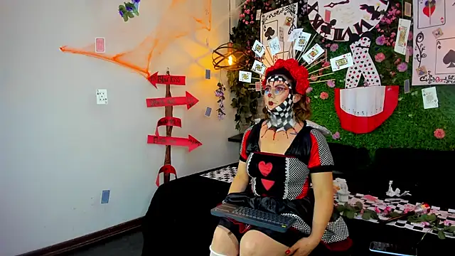 Snapshot of SarahDeyvis chatting on October 30, 2025, 7:14 pm SarahDeyvis online show from October 30, 2025, 7:14 pm