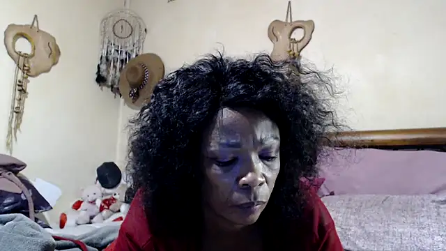 Snapshot of Gucci_Bx chatting on February 14, 2025, 10:58 pm Gucci Bx online show from February 14, 2025, 10:58 pm