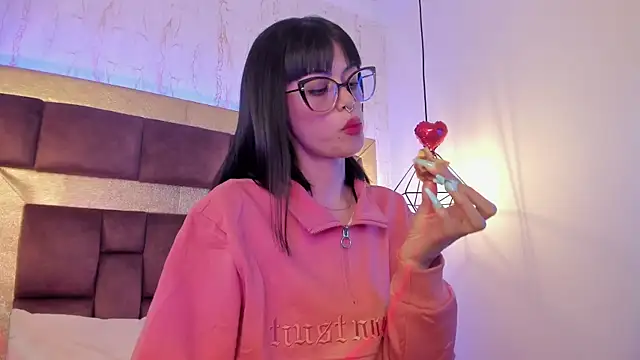  Jessy Moon  online show from December 27, 2024, 7:46 pm