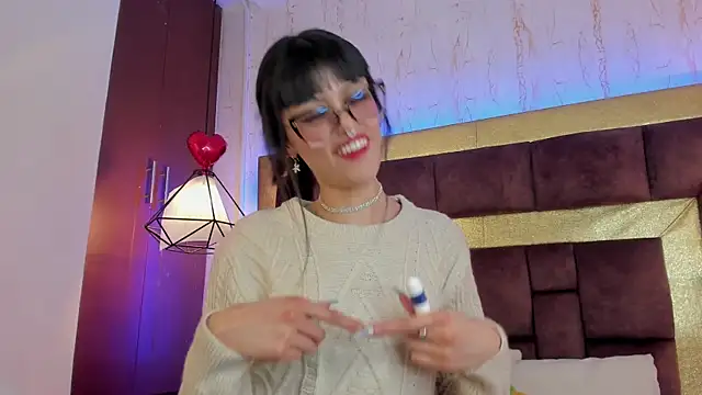  Jessy Moon  online show from December 31, 2024, 7:40 pm