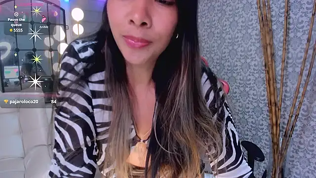 Snapshot of RenataReyes chatting on January 11, 2025, 1:48 am RenataReyes online show from January 11, 2025, 1:48 am