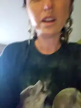 mossy kiss online show from December 29, 2024, 5:22 pm