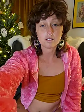 mossy kiss online show from December 18, 2025, 4:35 pm