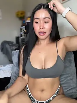 JazzieXo online show from February 17, 2025, 10:25 pm