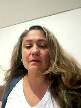 gabiTetas online show from October 10, 2025, 10:20 pm