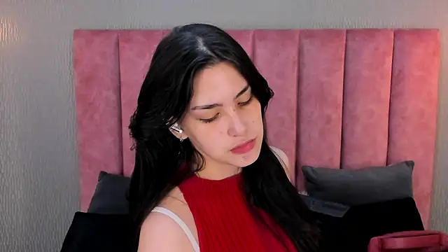 Alexa Thaylor  online show from October 27, 2025, 1:09 am