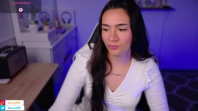 Snapshot of ImLui_lu chatting on November 20, 2025, 10:31 pm ImLui lu online show from November 20, 2025, 10:31 pm