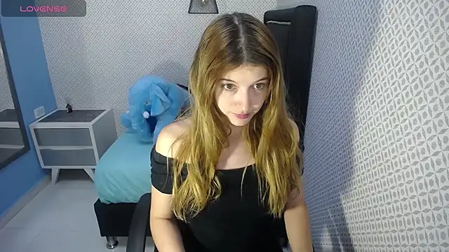 Snapshot of LILAFAVE chatting on March 21, 2025, 7:24 pm LILAFAVE online show from March 21, 2025, 7:24 pm